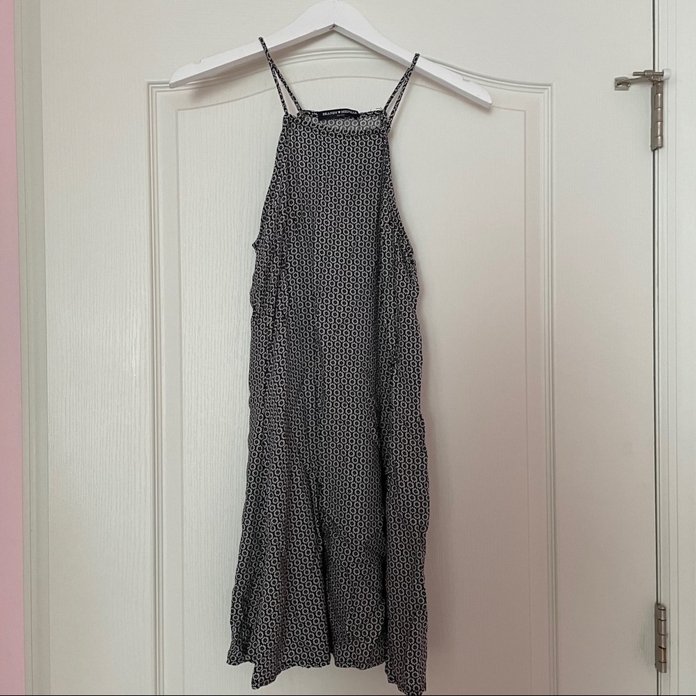 Cute brandy Melville floral print dress